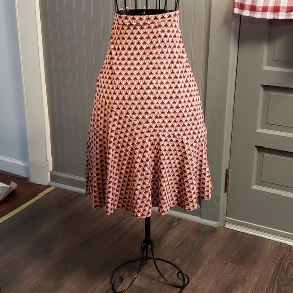 East 5th Dresses & Skirts - 👗EAST 5th SKIRT 👗